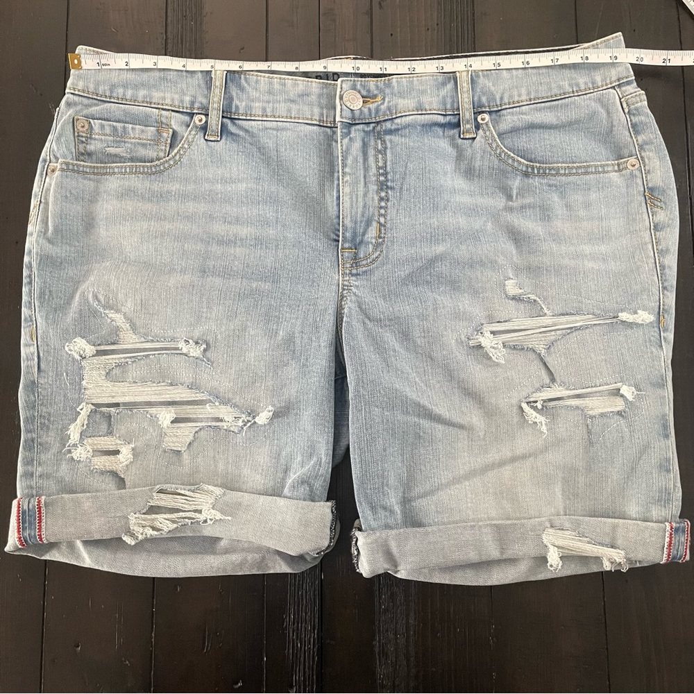 NWOT TORRID JEAN SHORT